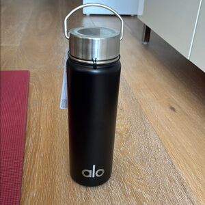 Alo Black Stainless Steel Water Bottle